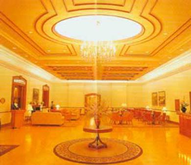 Jianghan Business Hotel Citycenter Vuhan Dış mekan fotoğraf